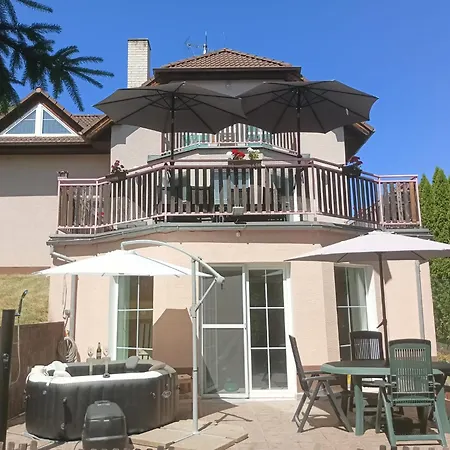 Villa Wellness Villa U Prahy Cercany
